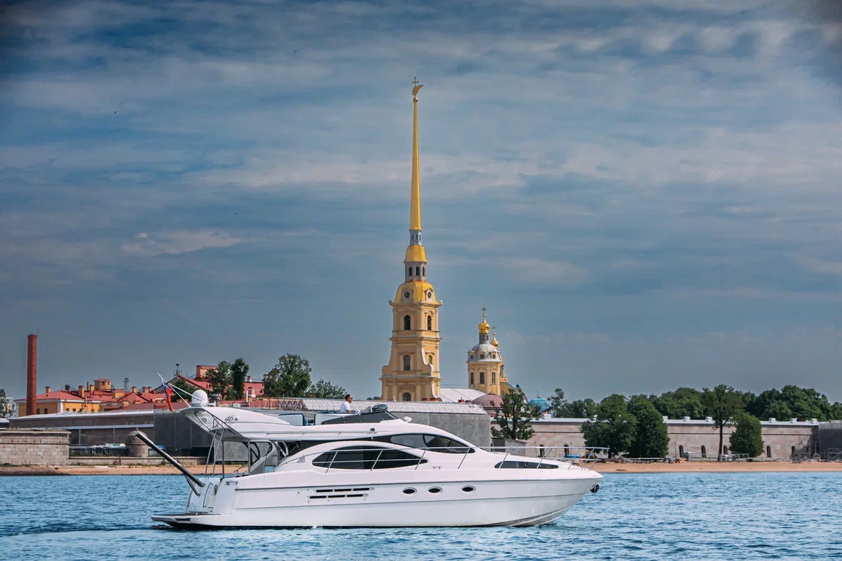 Моторная Яхта Azimut 46