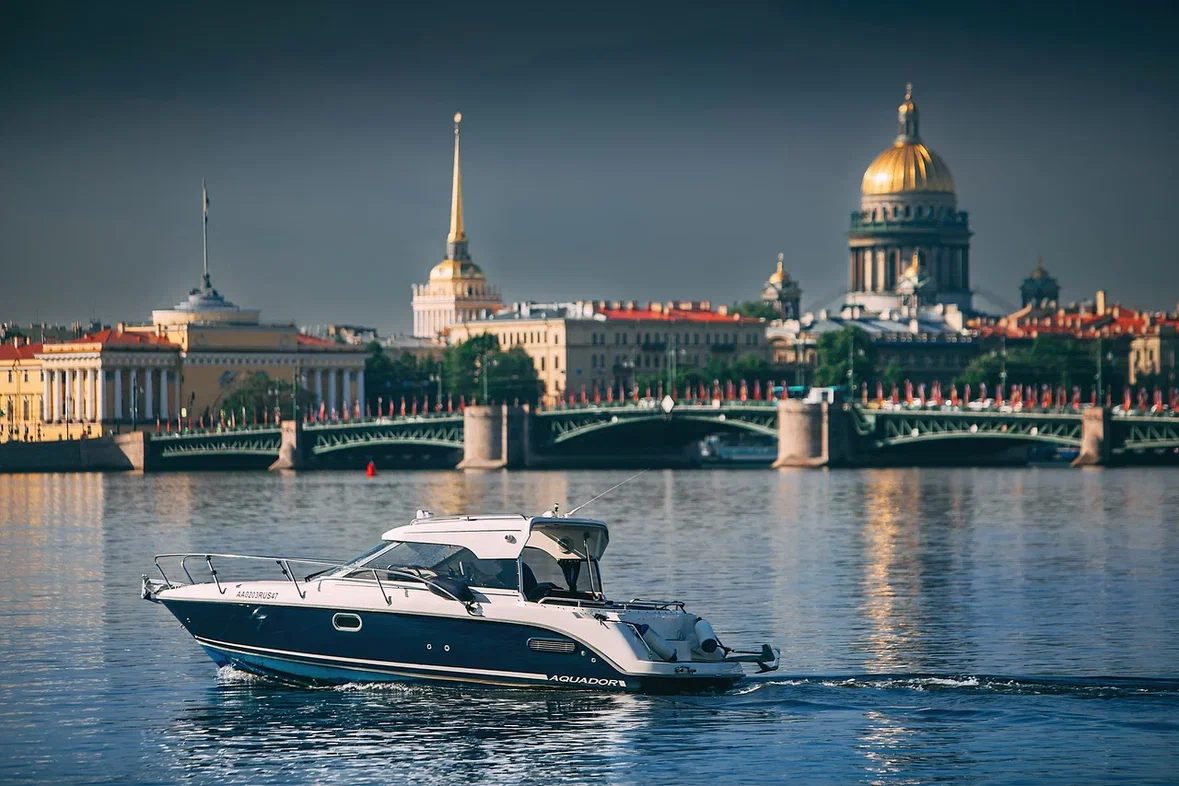 Катер Аквадор
