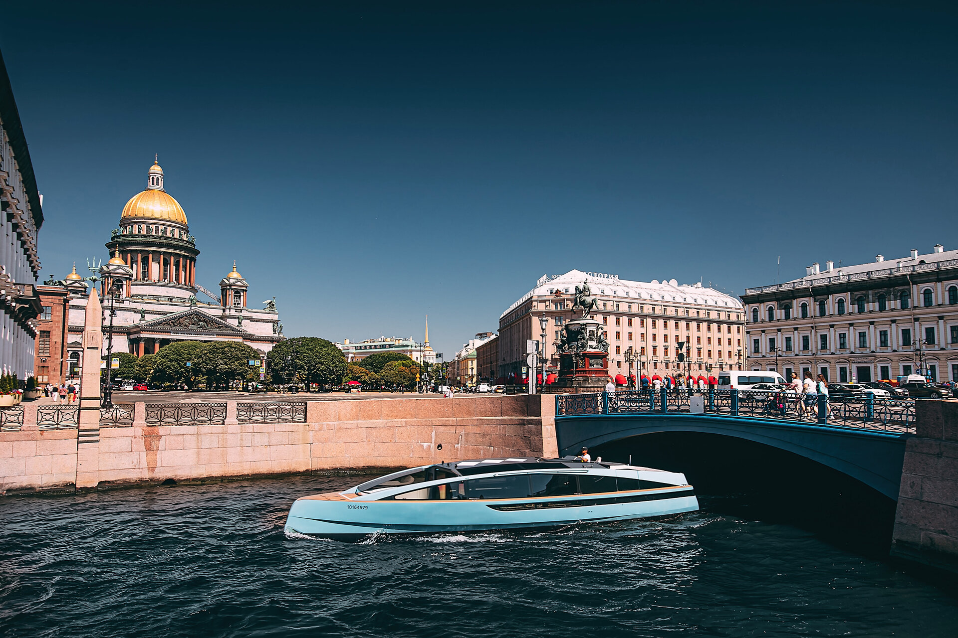 Аренда яхты Monaco (дизайнерская Urban Yacht в центре) в СПб
