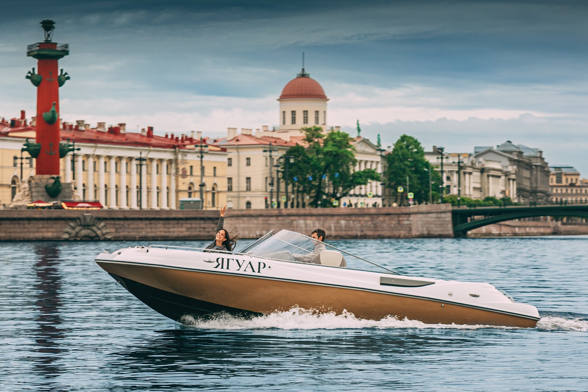 Аренда катера Ягуар (скоростной катер СПб) в СПб
