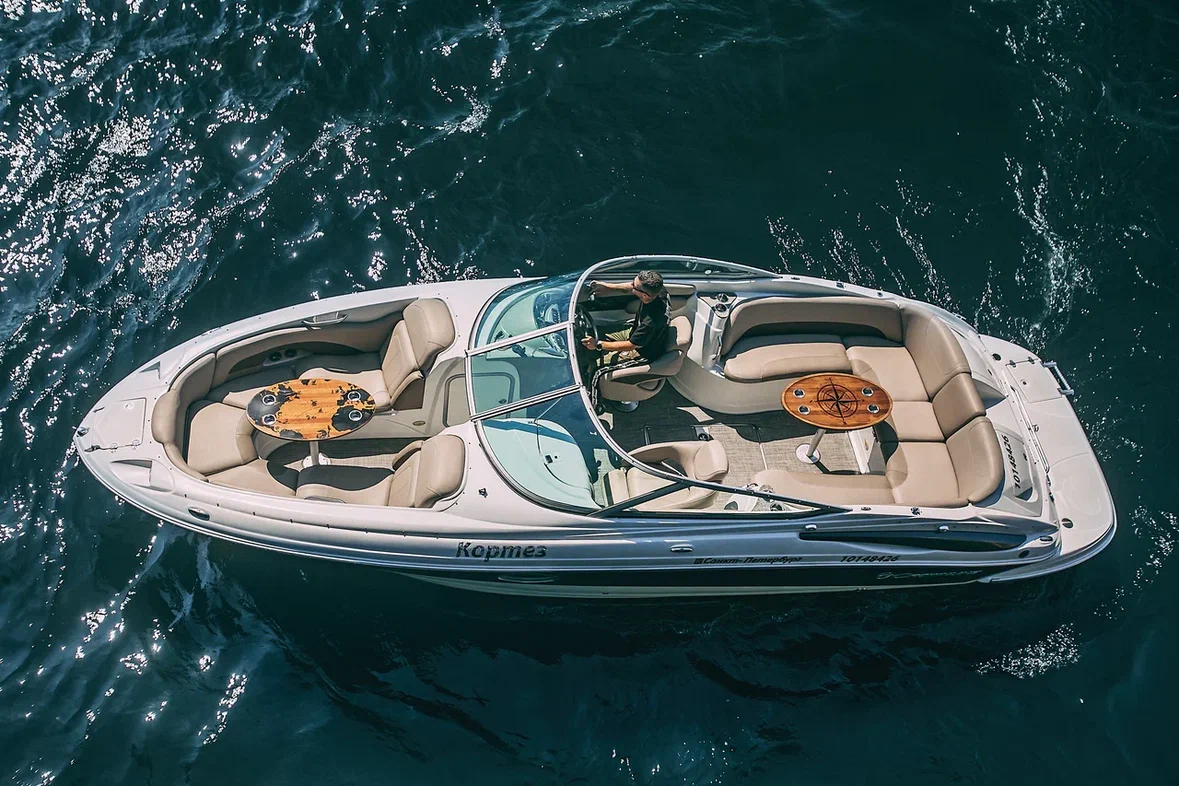 Катер Кортез (комфортный катер до 11 гостей)