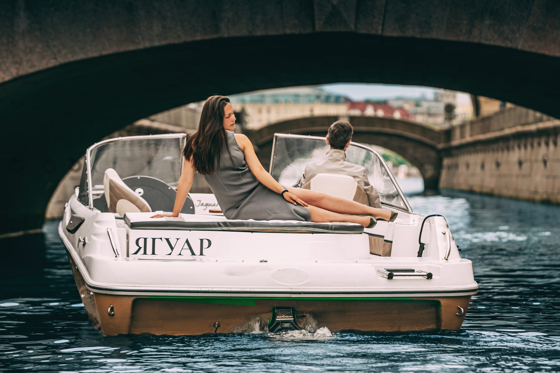 Катер Ягуар (скоростной катер СПб)