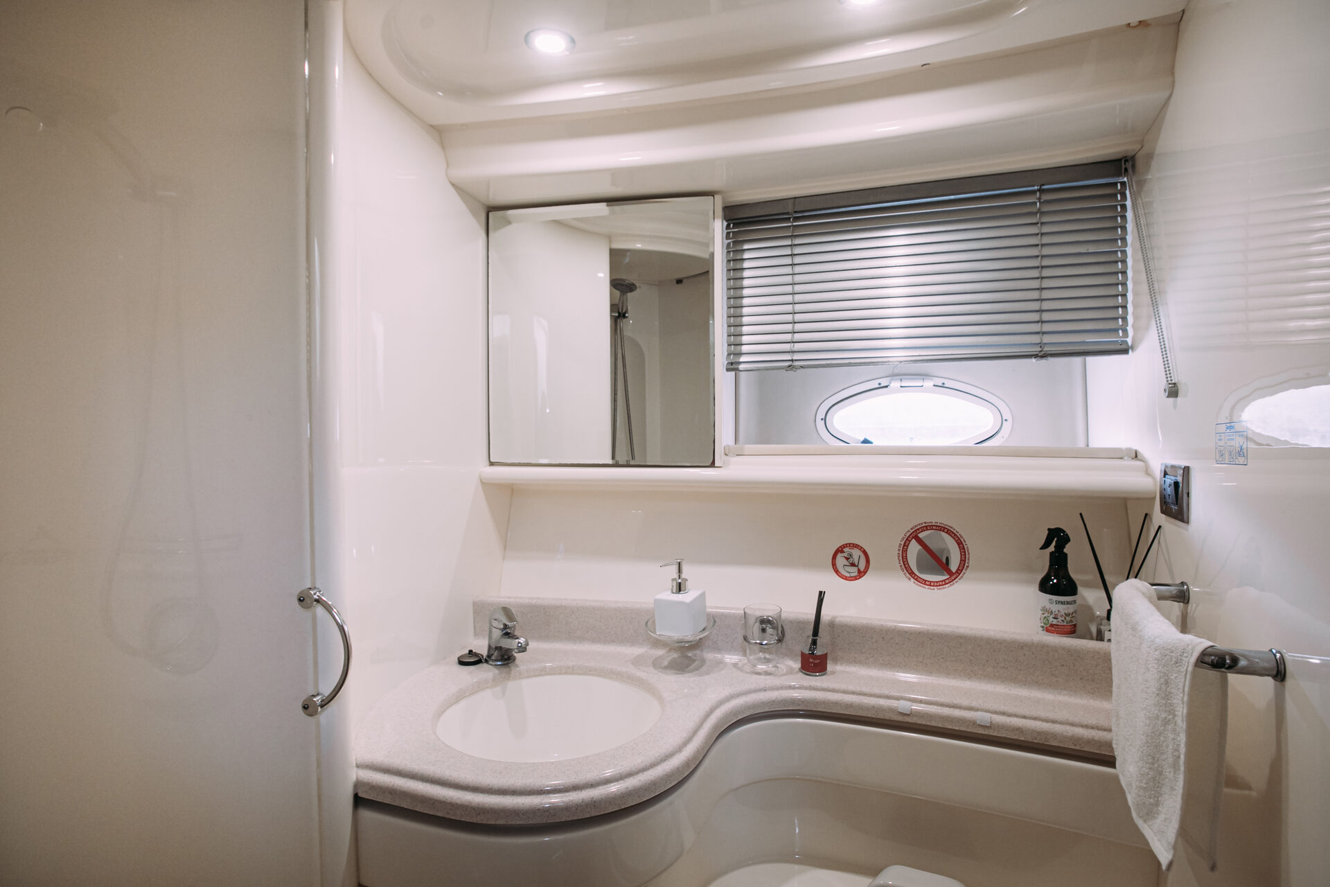 Яхта Корсар