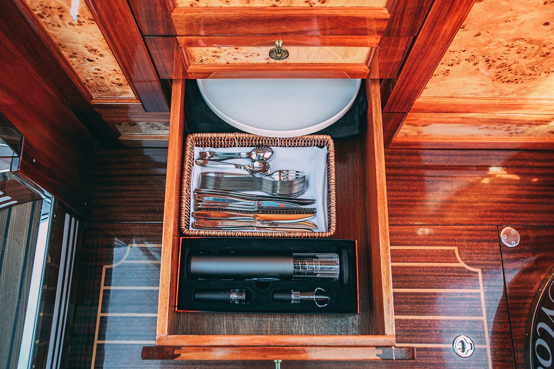 Катер Модена